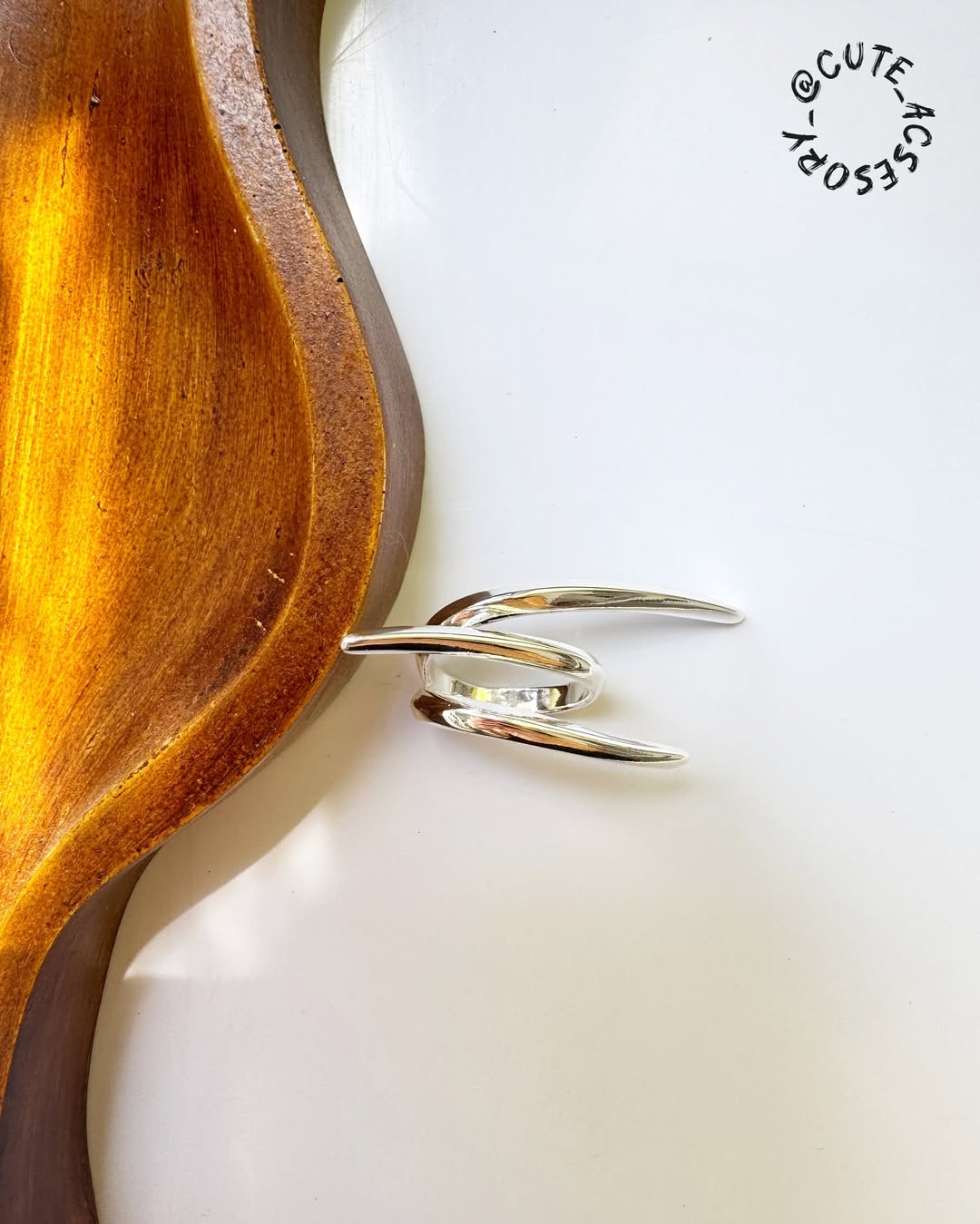 انگشتر تیغانی