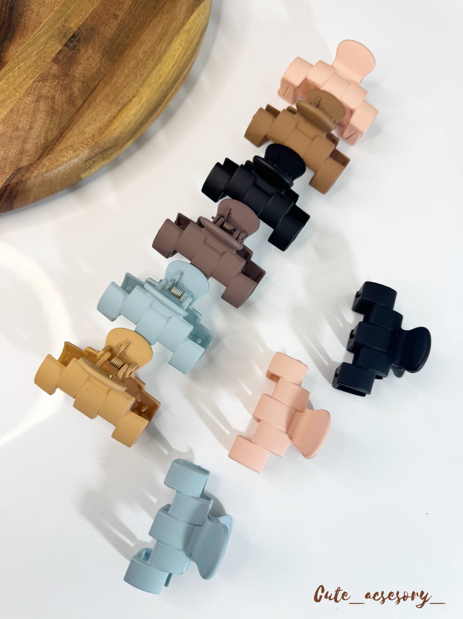 کلیپس فرم دار ۶ سانتی